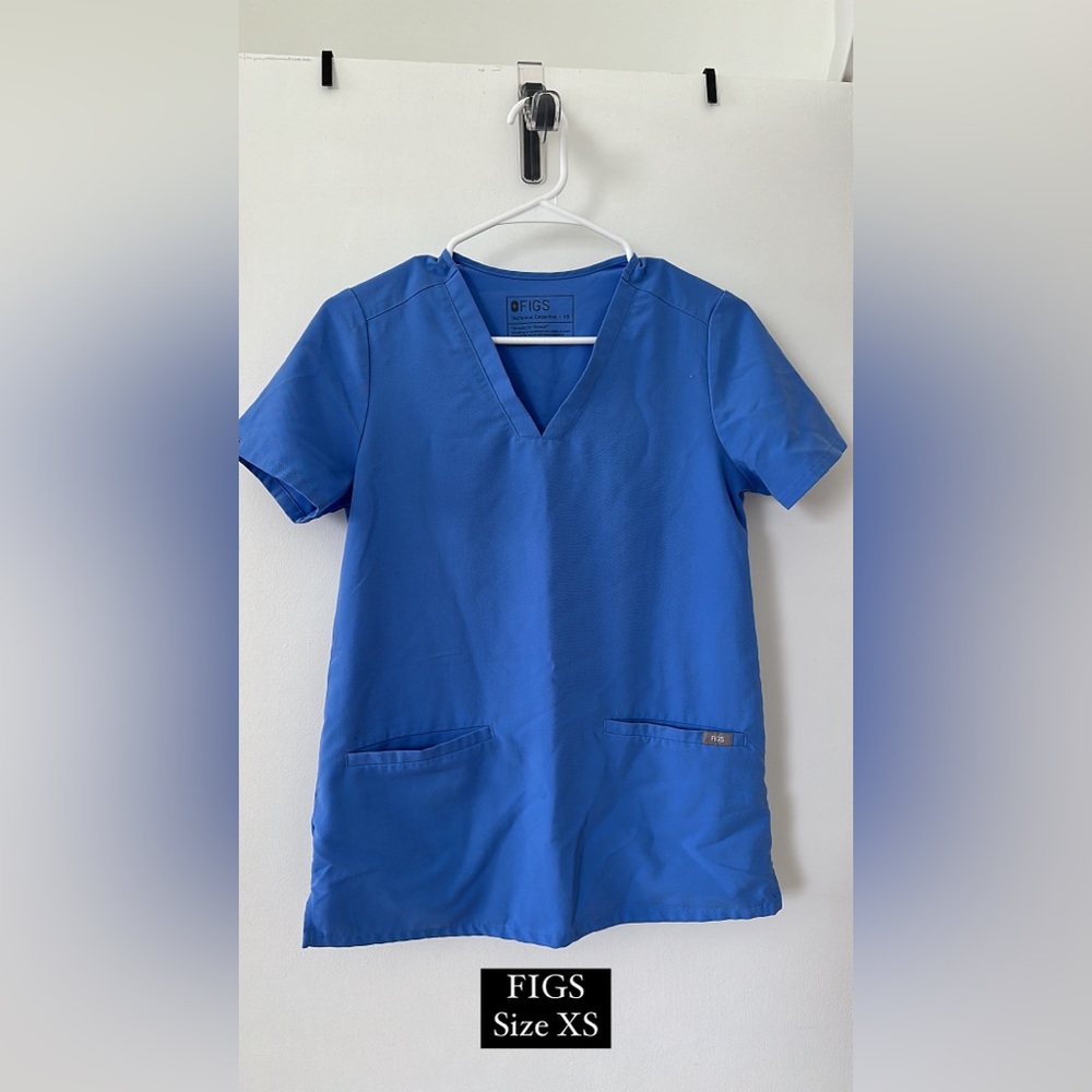 FIGS Women's ceil blue scrub Top